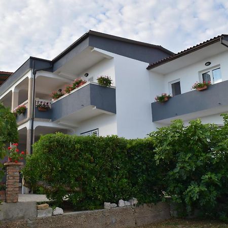 Apartmani Andela I Mladen Debelic Rab Town Buitenkant foto
