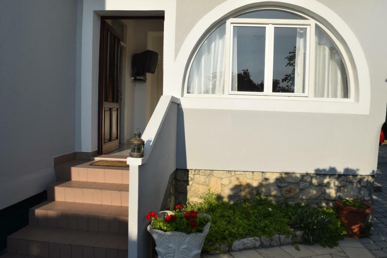 Apartmani Andela I Mladen Debelic Rab Town Buitenkant foto